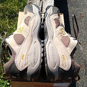 new balance 642 abzorb